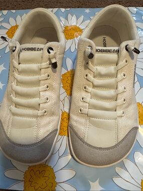 Hobibear Women's Cream Casual Sneakers